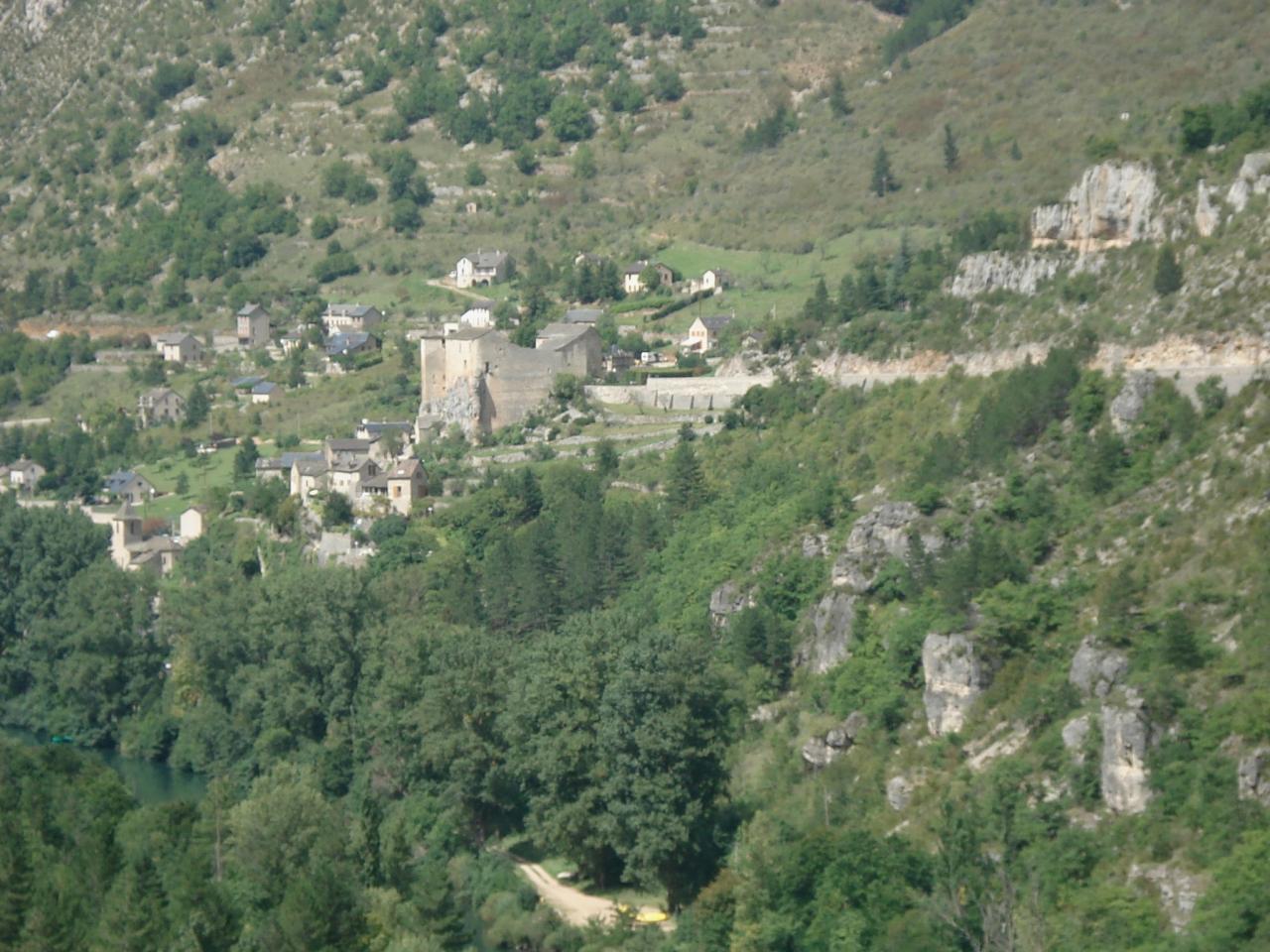 Le Tarn entre Ispagnac et Sainte-Enimie